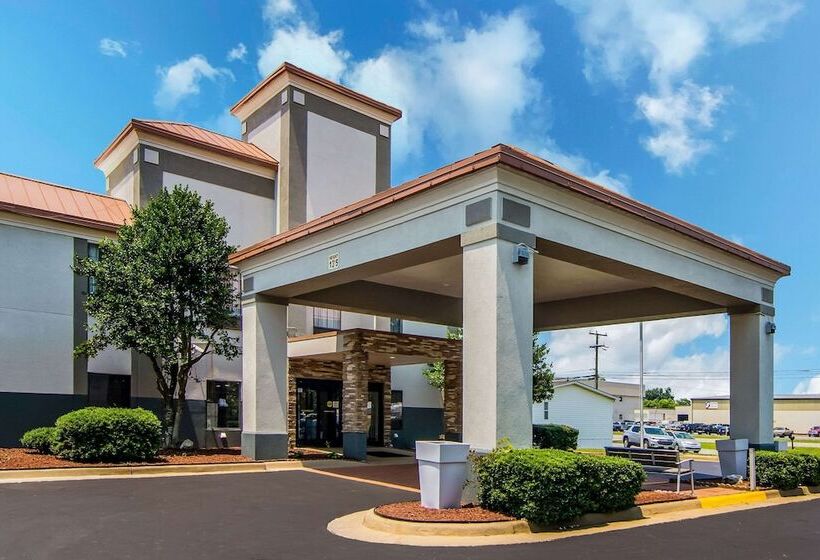 فندق Clarion Pointe South Boston  Danville East