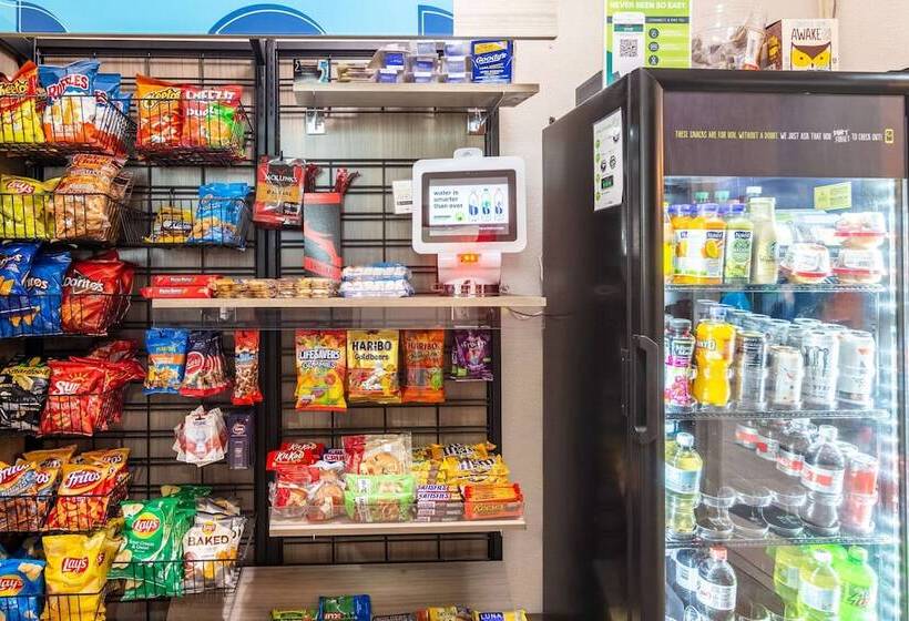 فندق Clarion Pointe South Boston  Danville East