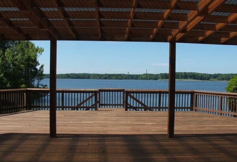 فندق Clarion Pointe South Boston  Danville East