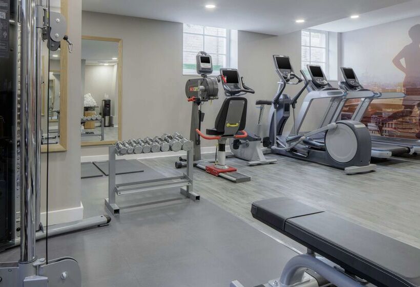 בית מלון כפרי Doubletree By Hilton London Greenwich