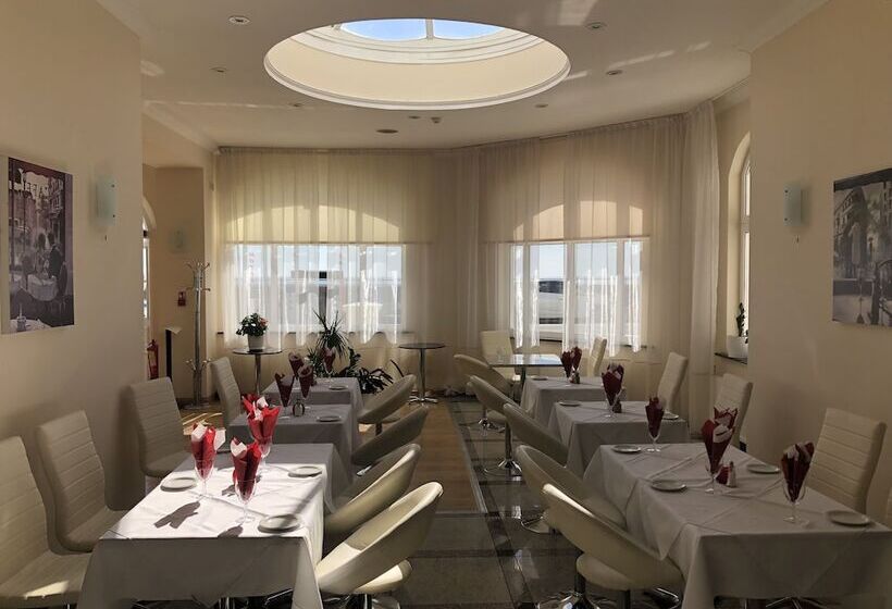 בית מלון כפרי Eastbourne Riviera