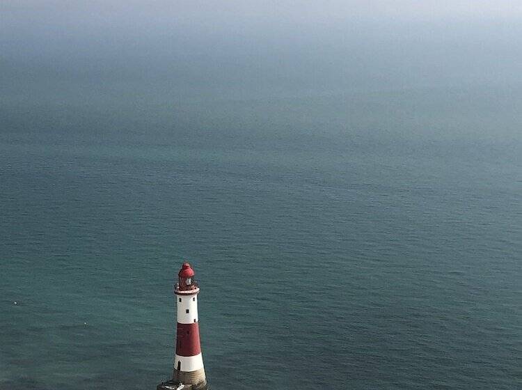 בית מלון כפרי Eastbourne Riviera