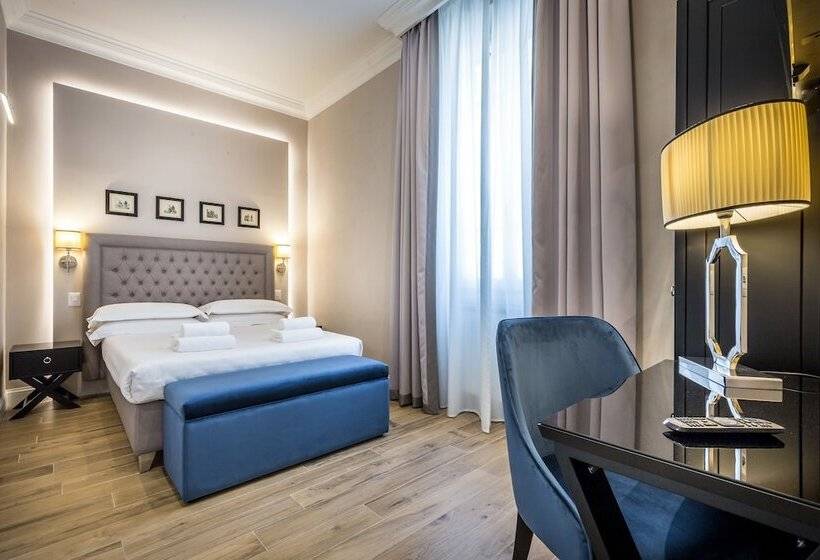 هتل Emma Small Luxury