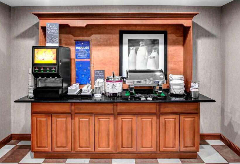 ホテル Hampton Inn Coldwater