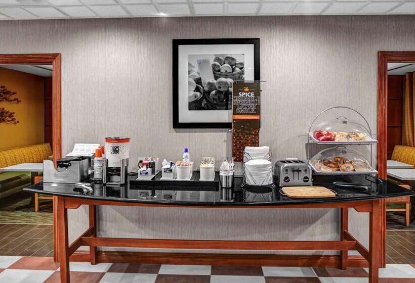 ホテル Hampton Inn Coldwater