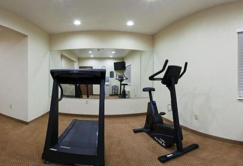 هتل Holiday Inn Express & Suites   El Dorado, An Ihg