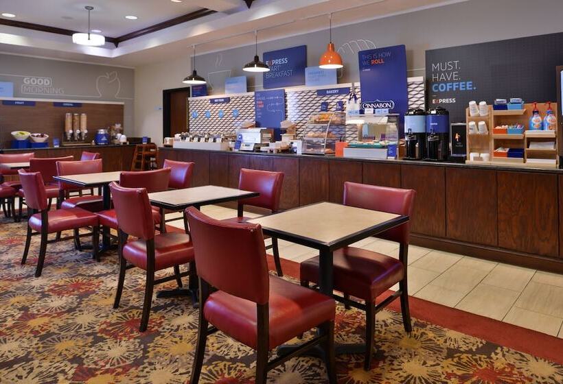 فندق Holiday Inn Express & Suites Pittsburg, An Ihg