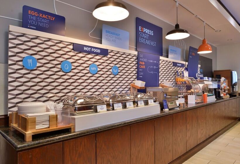 فندق Holiday Inn Express & Suites Pittsburg, An Ihg