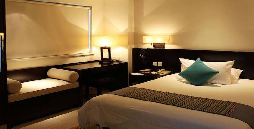 בית מלון כפרי Howard Johnson Resort Sanya Bay