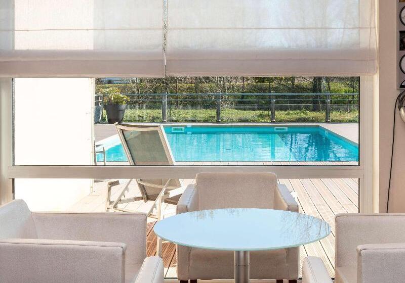 בית מלון כפרי Ibis Golfe De Sainttropez