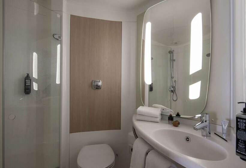 בית מלון כפרי Ibis Golfe De Sainttropez