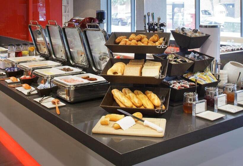 Отель Ibis London Shepherds Bush   Hammersmith