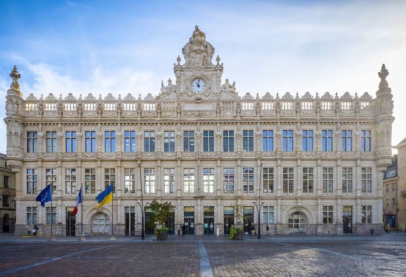 ホテル Ibis Valenciennes