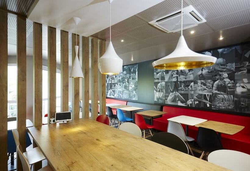 ホテル Ibis Valenciennes