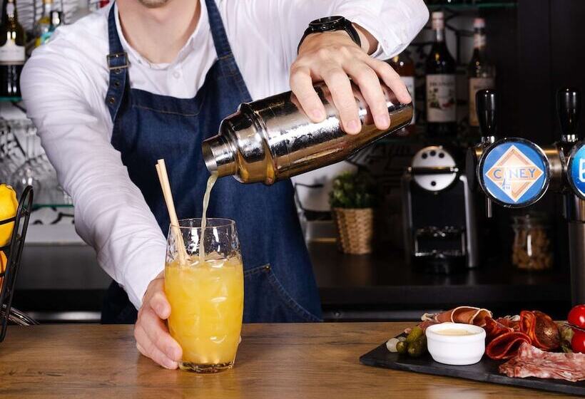 ホテル Ibis Valenciennes