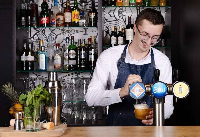 ホテル Ibis Valenciennes