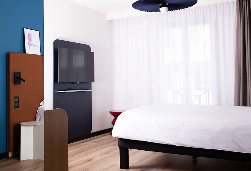 ホテル Ibis Valenciennes