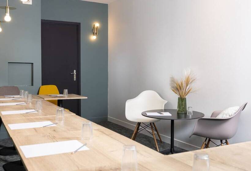 ホテル Ibis Valenciennes