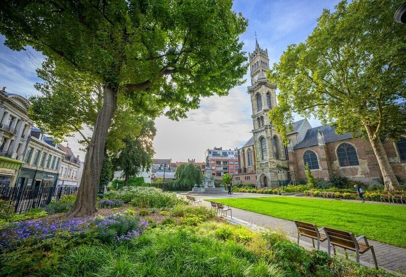 ホテル Ibis Valenciennes