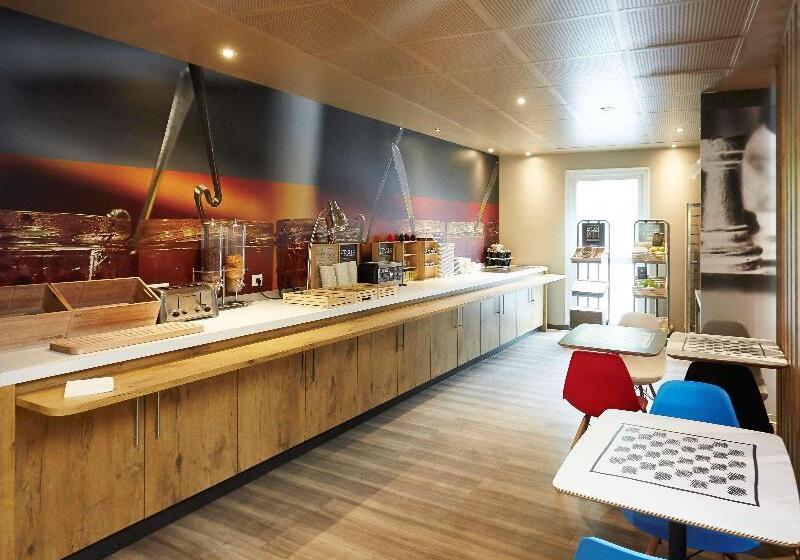 ホテル Ibis Valenciennes