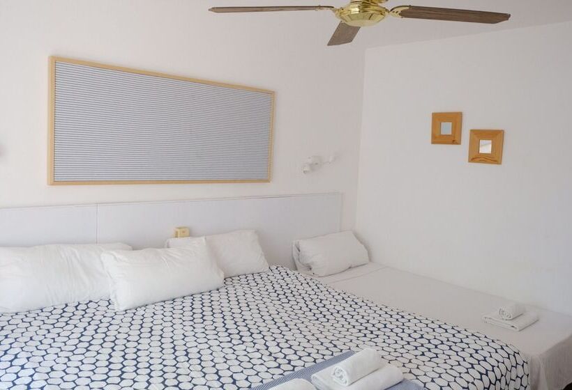 فندق La Caleta De Tamariu