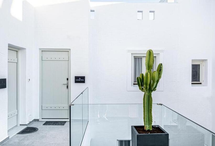 Liana Beach Hotel & Spa