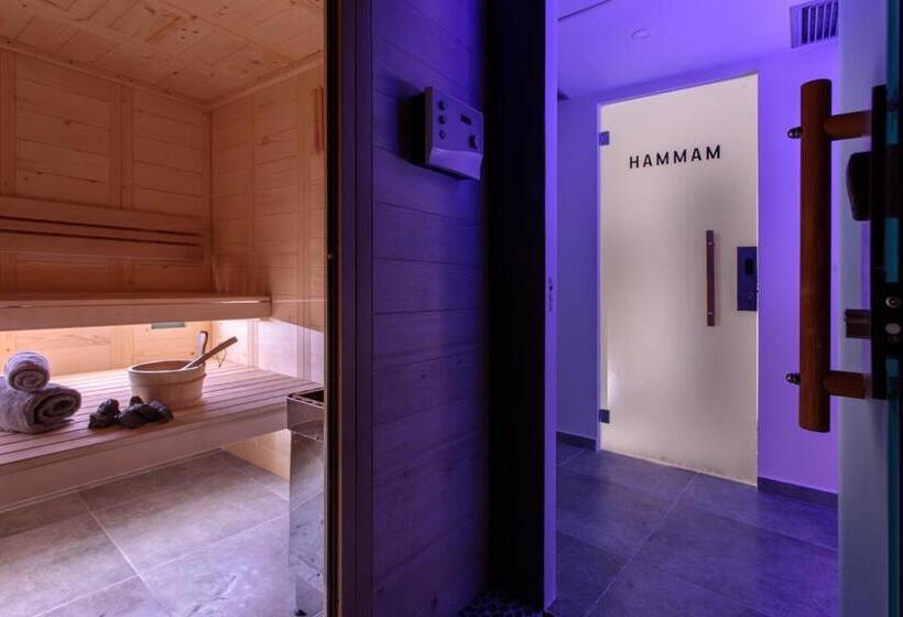 Liana Beach Hotel & Spa