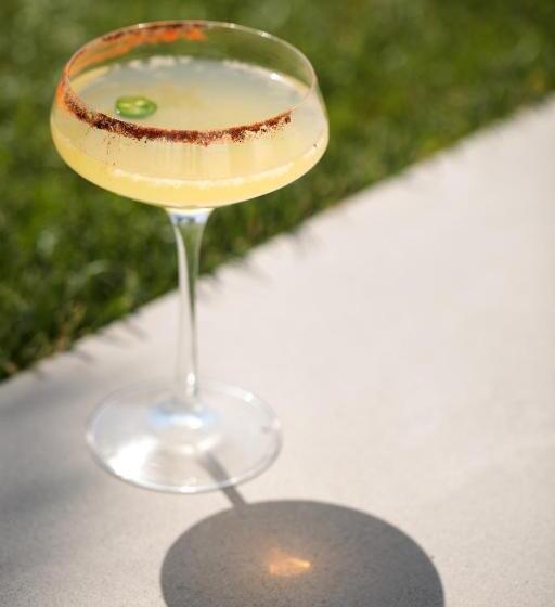 Liana Beach Hotel & Spa