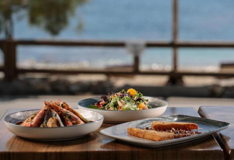 Liana Beach Hotel & Spa