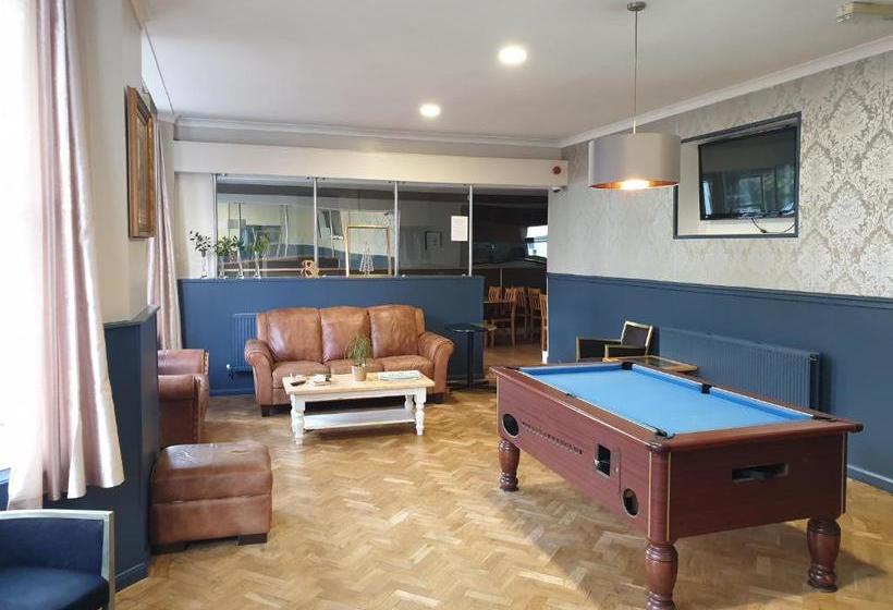 בית מלון כפרי Lynden Court