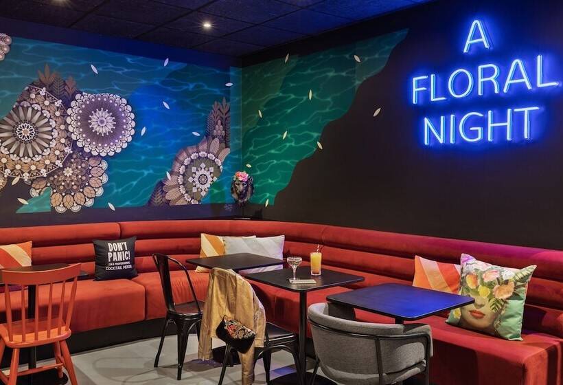 فندق Moxy Amiens