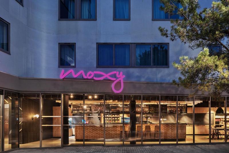 هتل Moxy Amiens