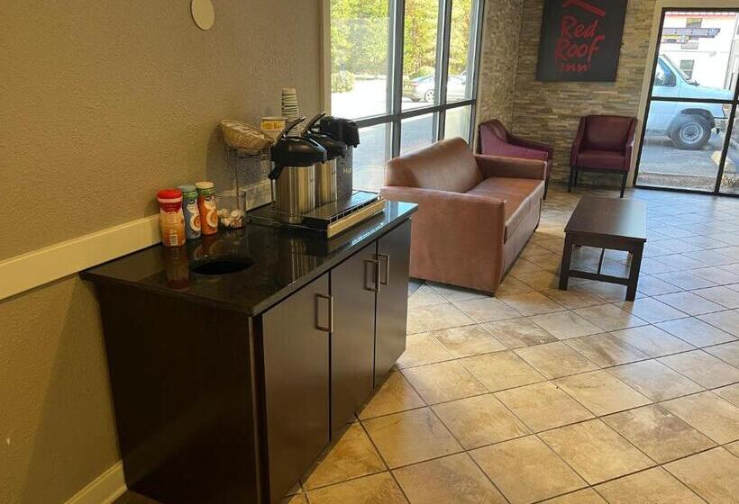 בית מלון כפרי Red Roof Inn & Suites Newport News