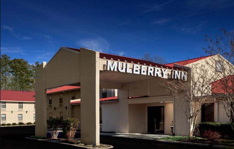 호텔 Red Roof Inn & Suites Newport News