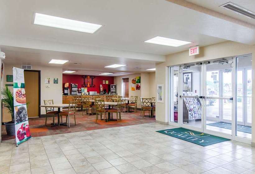 فندق Quality Inn Junction City Near Fort Riley
