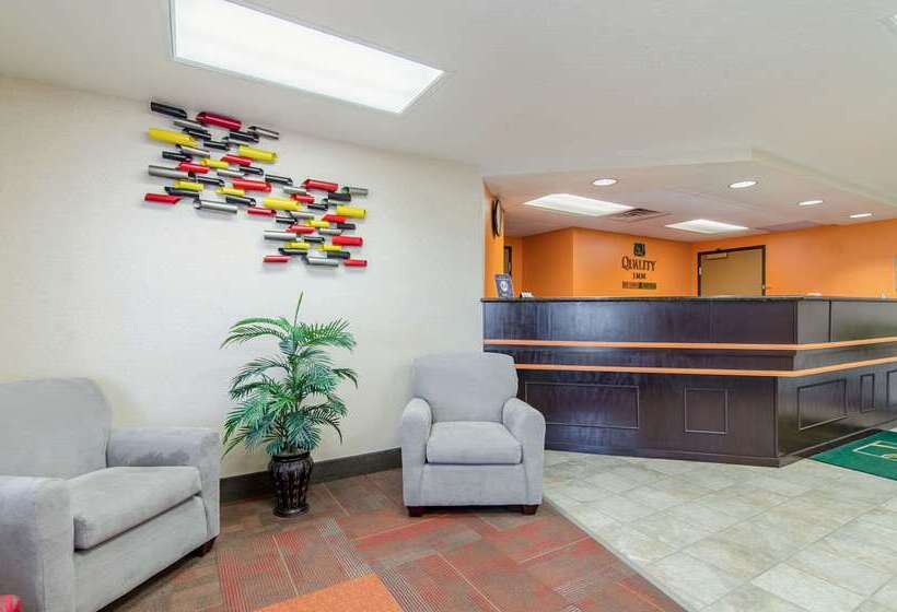 فندق Quality Inn Junction City Near Fort Riley