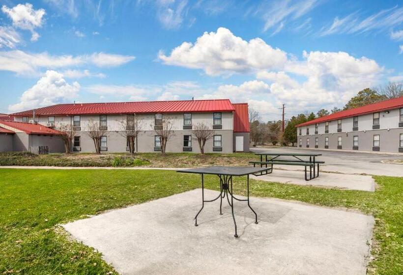 호텔 Red Roof Inn & Suites Newport News