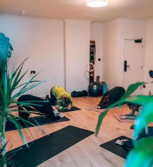 בית מלון כפרי Selina Margate