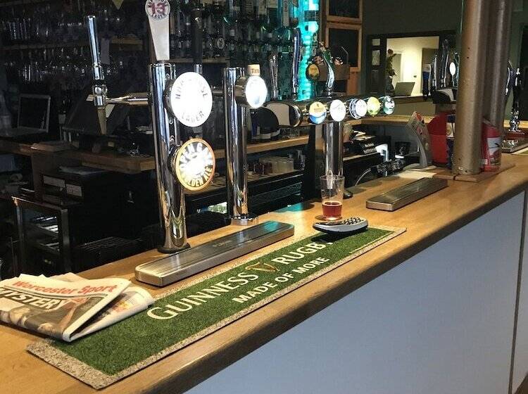 בית מלון כפרי Severn View