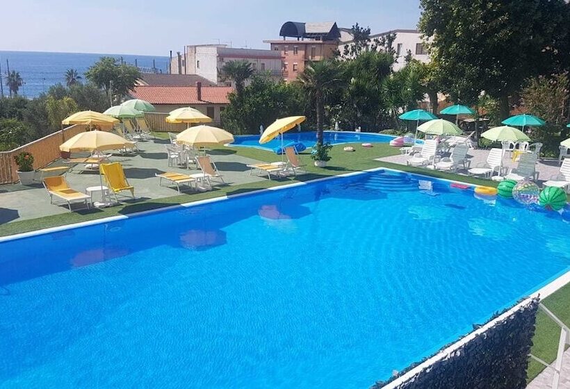 Отель Silica Residence