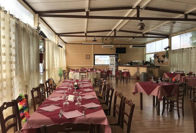 Отель Silica Residence