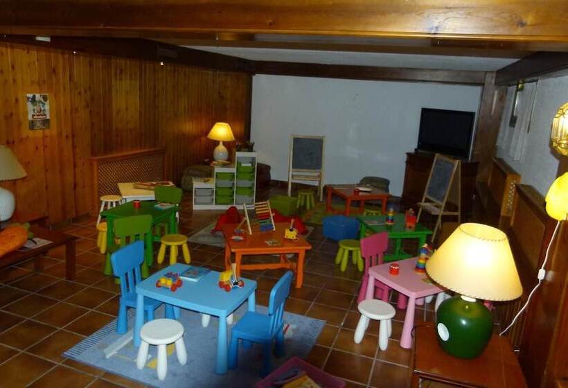 בית מלון כפרי Sno Villa De Sallent 3