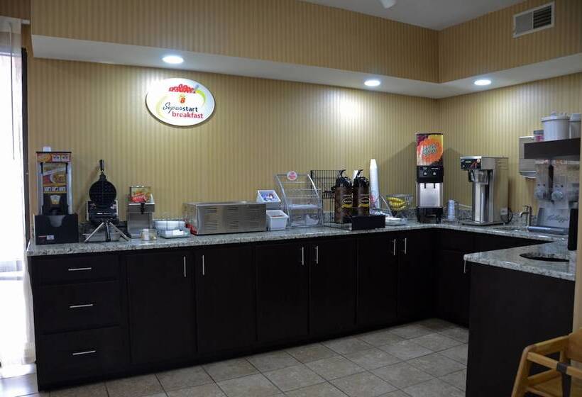 Отель Super 8 By Wyndham Franklin Hwy 31