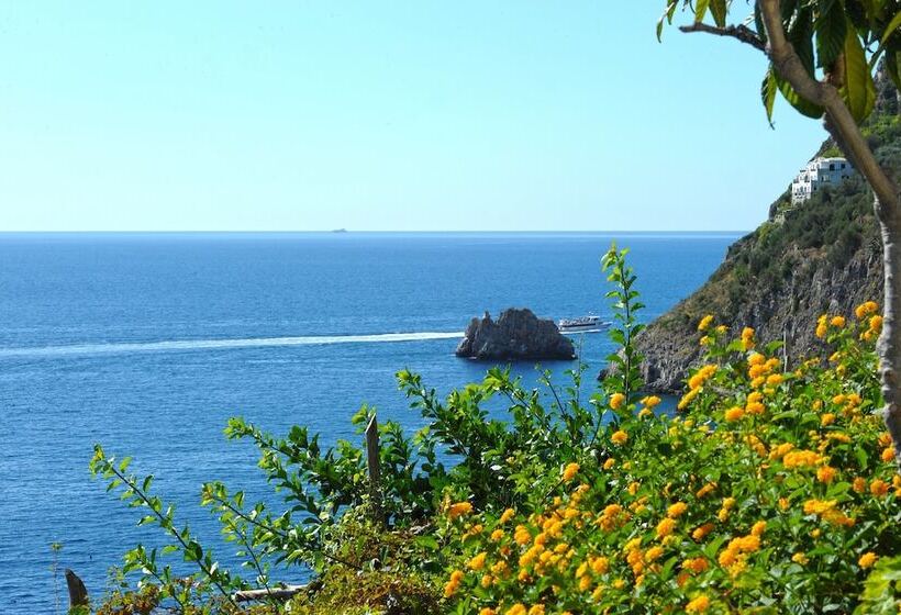 Отель Torre Saracena