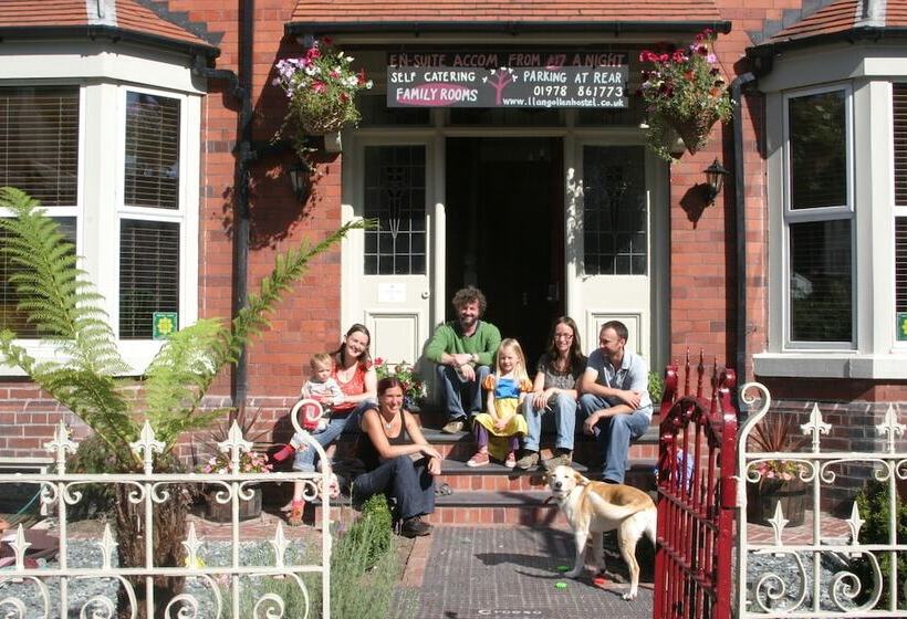 Llangollen Hostel Self Catering   All Private Bedrooms