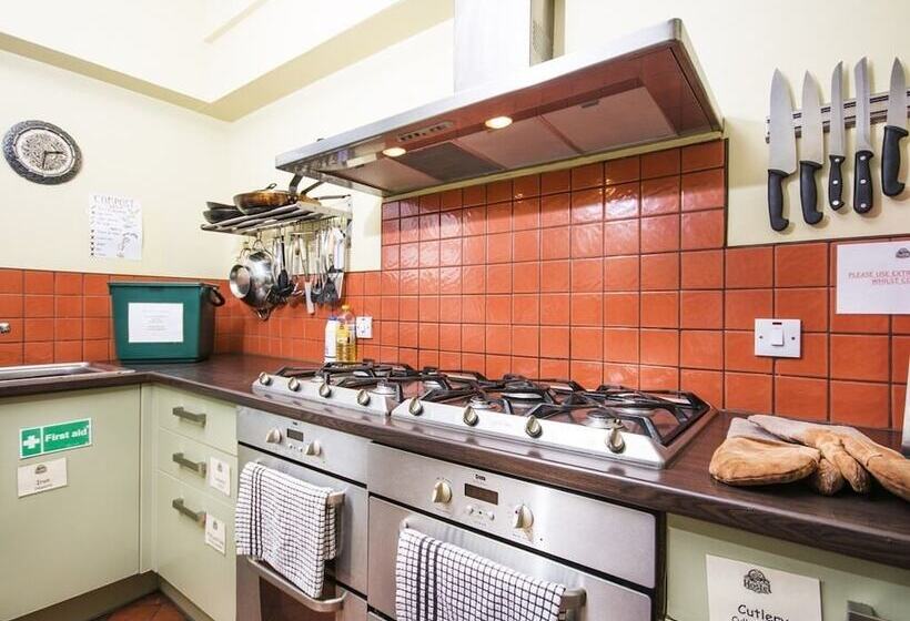 Llangollen Hostel Self Catering   All Private Bedrooms