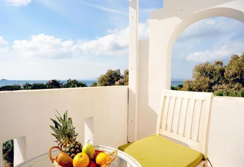 Medusa Beach Resort & Suites