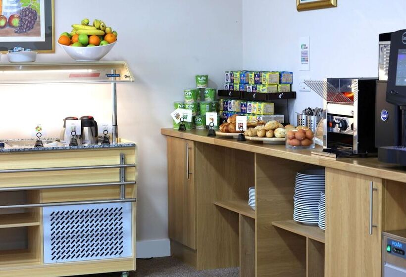 هاستل Best Western Northfields Ealing