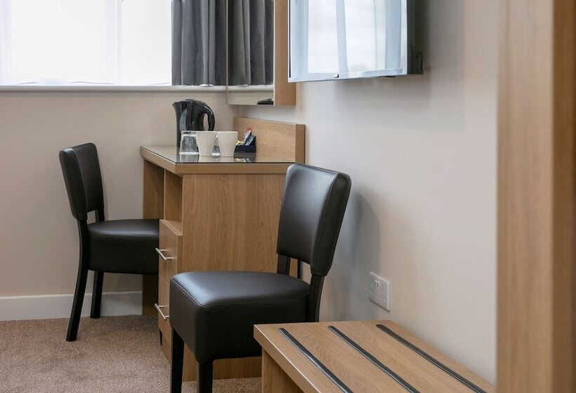 Общежитие Best Western Northfields Ealing