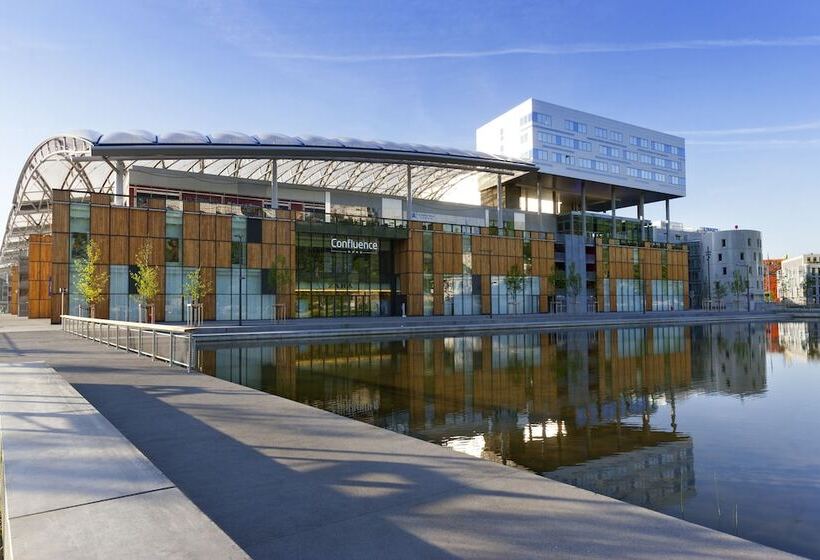 Novotel Lyon Centre Confluence Bord De Saone